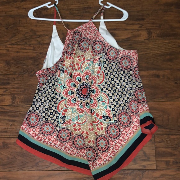 Flowy Tank - Picture 2 of 4